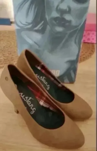 Zapatos de tacón Mustang talla 37