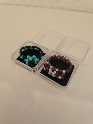 Anillos de bisutería hechos a mano