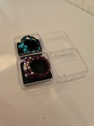 Anillos de bisutería hechos a mano