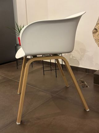 Sedie scandinave bianche e legno