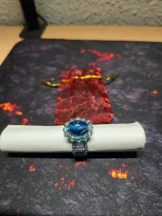 Anillo de bisutería azul y morado ajustable