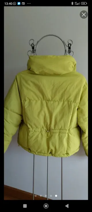 Cazadora bomber acolchada verde pistacho