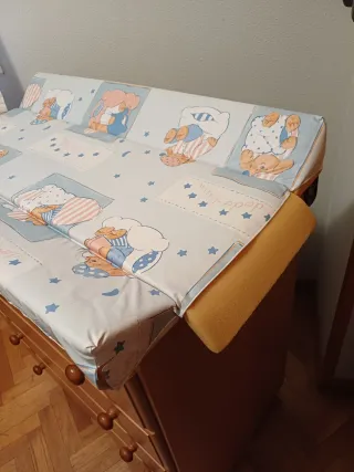 Cómoda cambiador bebé madera