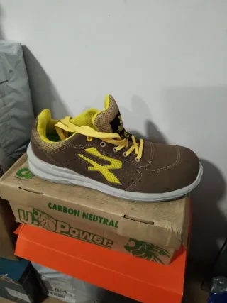 Zapatos U-Power Marrones y Amarillos