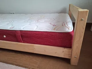 Cama infantil madera maciza natural