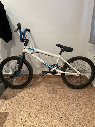 Bicicleta BMX Wipe De20 pulgadas