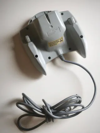 Huevera y mando Dreamcast