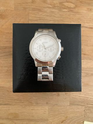 Reloj Guess Plateado y Blanco