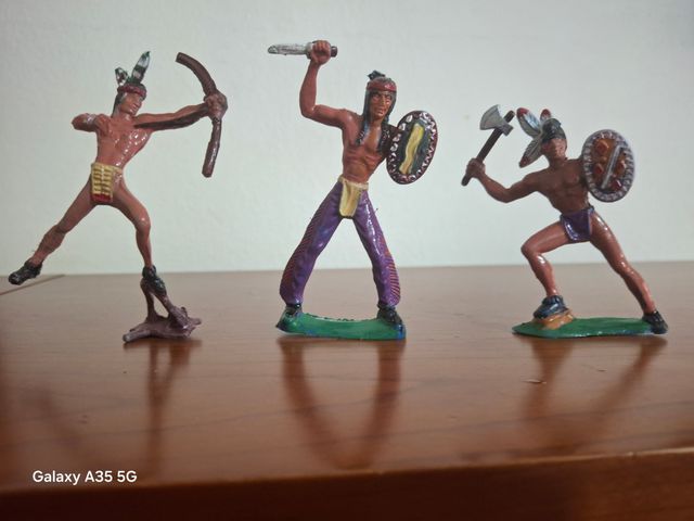 Soldati Indiani in Plastica Lafredo