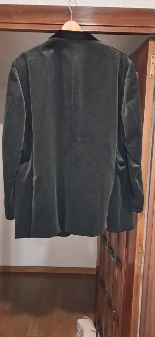 Americana Negra Talla 56