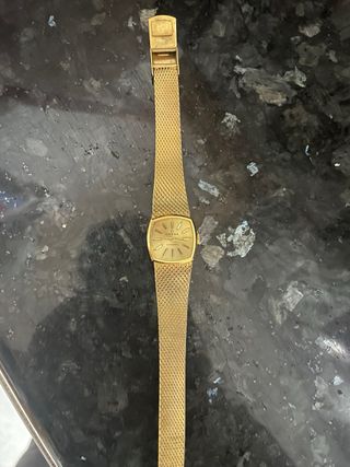 Reloj Omega de Oro  2 unidades  hombre y mujer