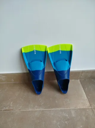 Aletas de natación tallas 32, 39 y 42