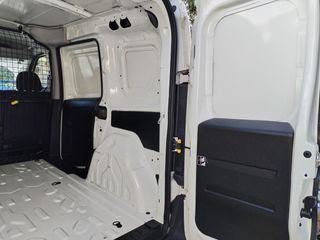 FIAT Doblò 3 Plazas-1.3Mjet-IVA INCLUIDO-2015