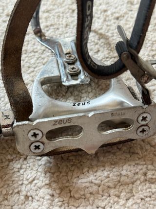 Pedales Zeus Supercronos