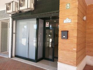 Local comercial en venta en Gelves