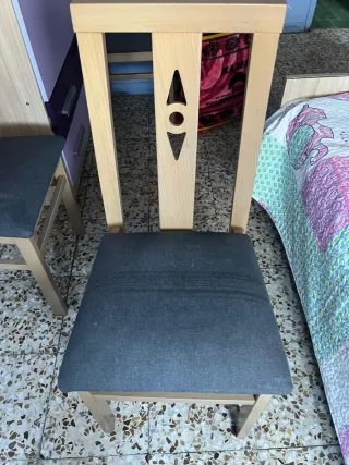 4 Sillas de Comedor Madera y Tela