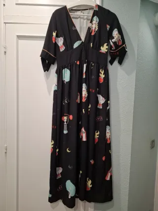 Vestido Negro Estilo Retro