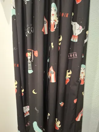 Vestido Negro Estilo Retro