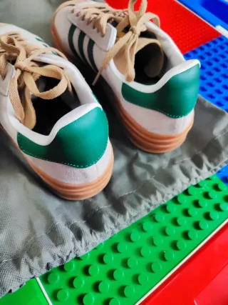 Adidas Gazelle Beige/Verde Plataforma