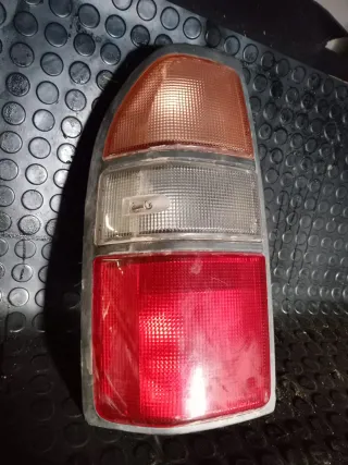 PILOTO TRASERO TOYOTA LAND CRUISER