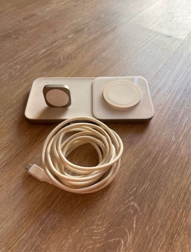 Base de Carga Nomad One Max