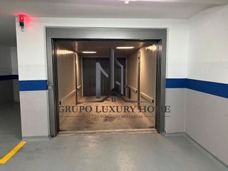 Garaje en venta en Santa Cruz - Industria - Polígono Campollano en Albacete