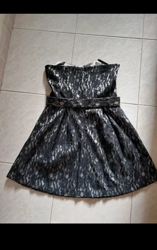 Vestido encaje palabra de honor talla M.