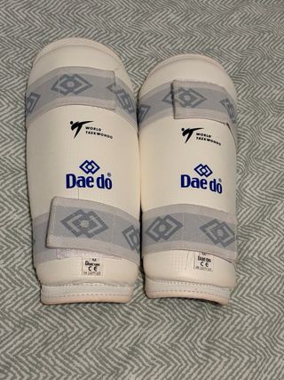 Conjunto Protecciones Taekwondo Daedo