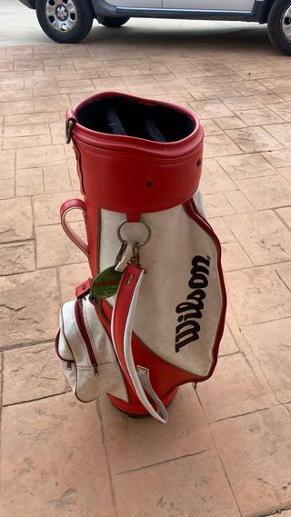 Bolsa de golf con palos y accesorios