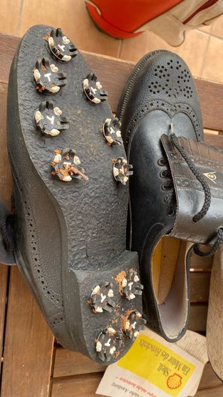 Bolsa de golf con palos y accesorios