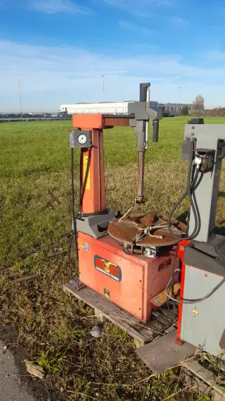 Numero 2 Smontagomme