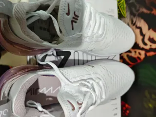 Nike Air Max 270 Blancas y Rosas