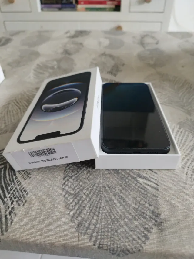 iPhone 16e 128GB Negro Nuevo