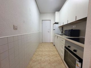 Casa adosada en alquiler en La Siesta - El Salado - Torreta en Torrevieja