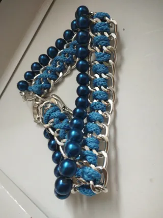 Collana blu e argento