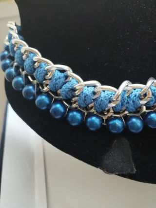 Collana blu e argento