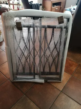 Salva chispas chimenea metal negro