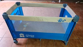 Cuna de viaje con colchón