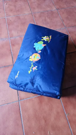 Cuna de viaje con colchón