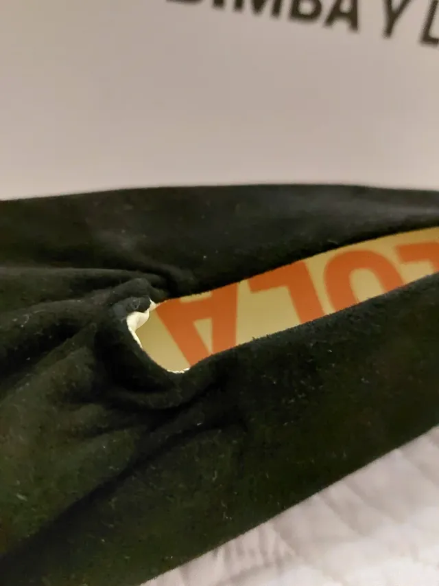 Zapatos Bimba y Lola Negros Tacón Cuadrado