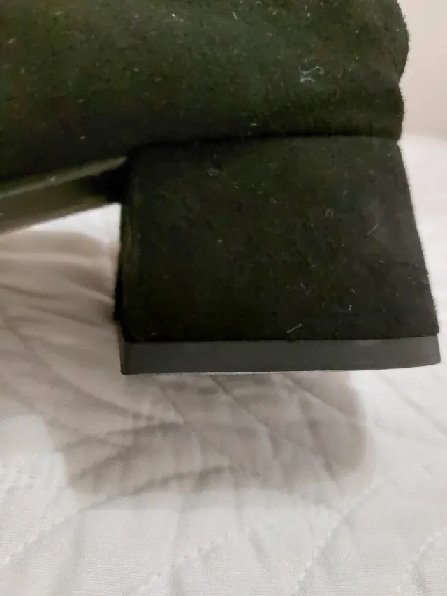 Zapatos Bimba y Lola Negros Tacón Cuadrado