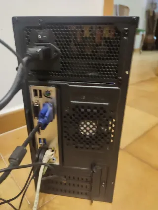 Ordenador Sobremesa i3-8100 Negro