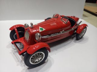 Bburago Alfa Romeo 2300 Monza 1/18
