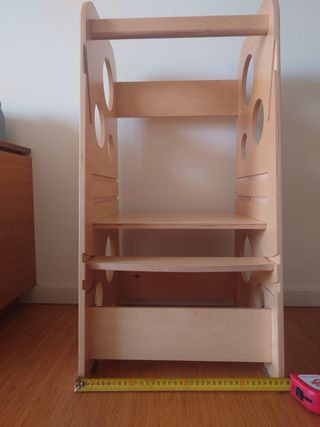 Torre di apprendimento Montessori in legno