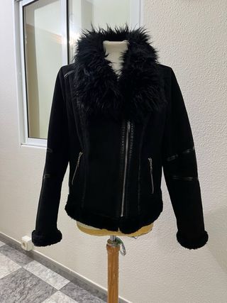 Chaqueta Koröshi Negra