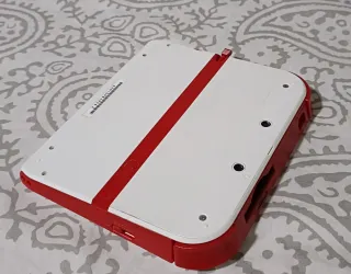 Nintendo 2DS Bianca e Rossa