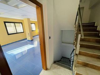 Edificio en venta en Albatera