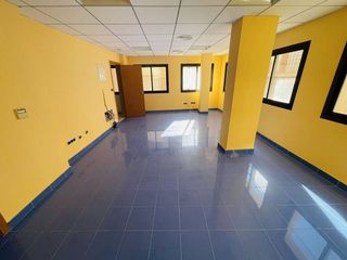 Edificio en venta en Albatera