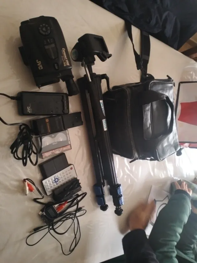 Videocamera JVC Compact VHS Nera