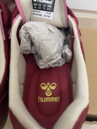 Zapatillas Hummel Rojas y Beige